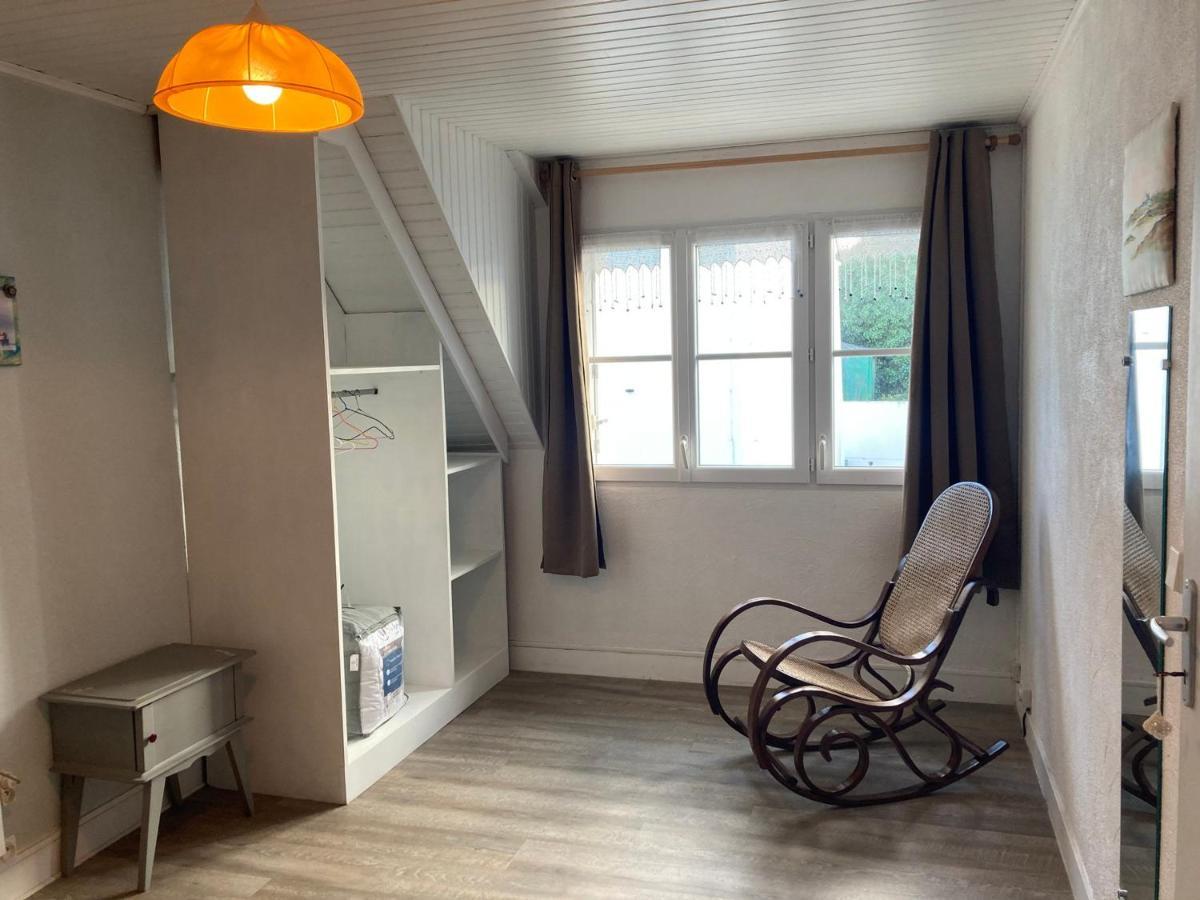 Maison Cosy Avec Jardin, Centre De Sauzon, 200M Du Port, 3 Chambres, Wifi, Terrasse Et Barbecue - Fr-1-418-211 Luaran gambar